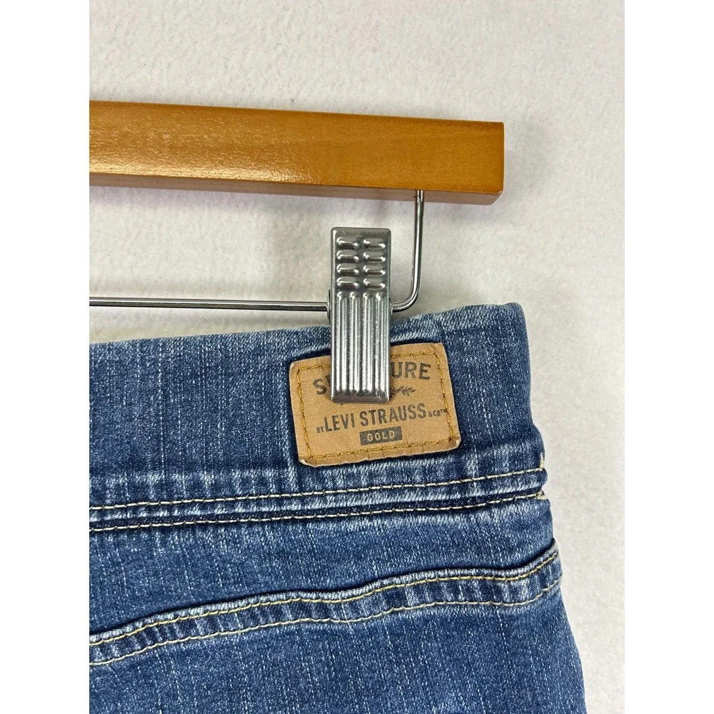 Levi Strauss Signature Gold Pull On Skinny Jeans Women Blue Wash Stretch 30/30‎